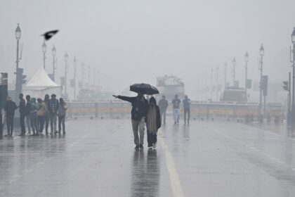 दिल्ली-एनसीआर में मौसम का अचानक बदलाव, अगले दो दिनों तक बारिश की संभावना। जानें देशभर के मौसम का ताज़ा हाल और आगामी पूर्वानुमान।