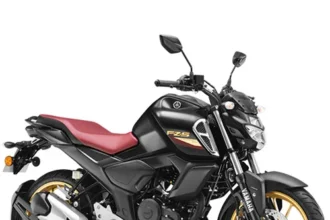 Yamaha Ray-ZR FI Hybrid स्कूटर, 71KM माइलेज, स्पोर्टी डिज़ाइन और दमदार फीचर्स के साथ।