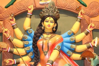 A digital image in Hindi about Chaitra Navratri 2025, highlighting the festival's dates, rituals, and spiritual significance, dedicated to Goddess Durga.