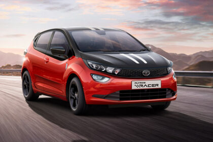 Tata Altroz 2025 front view with bold black grille and LED headlamps.